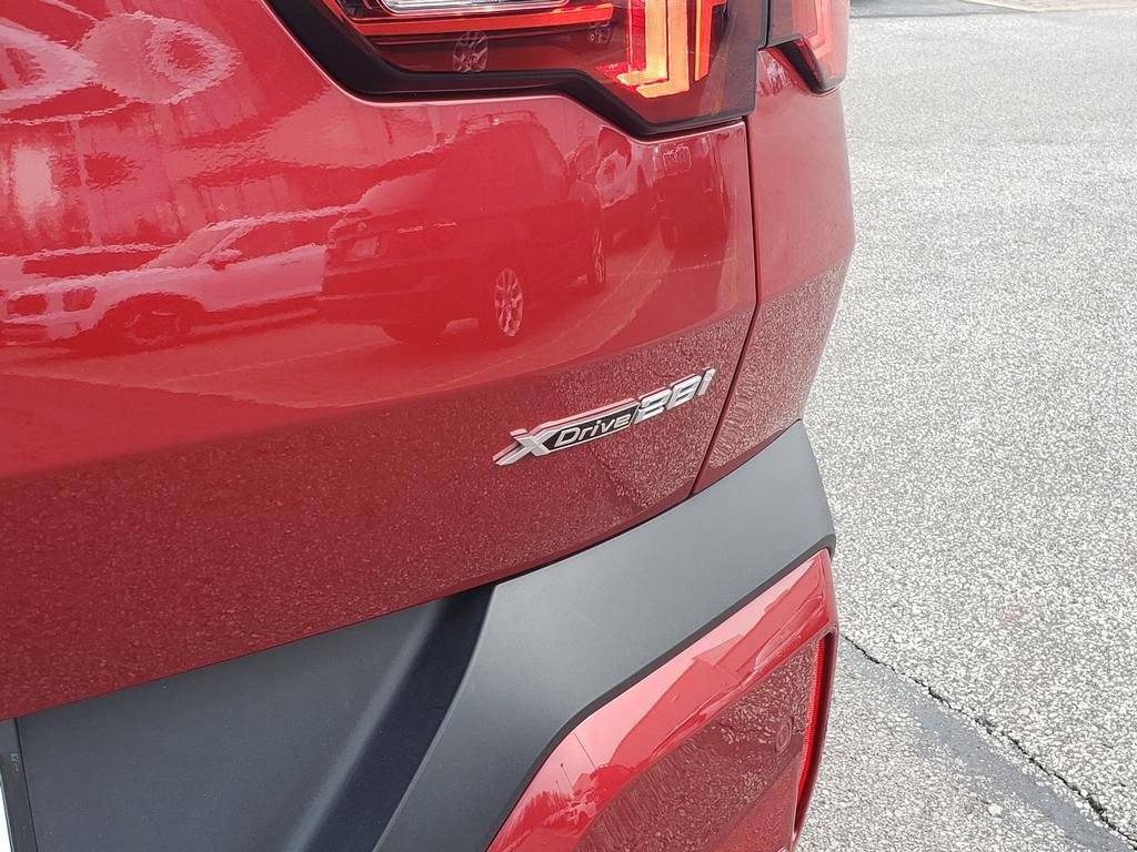 Certified 2025 BMW X2 xDrive28i AWD/4WD image 23
