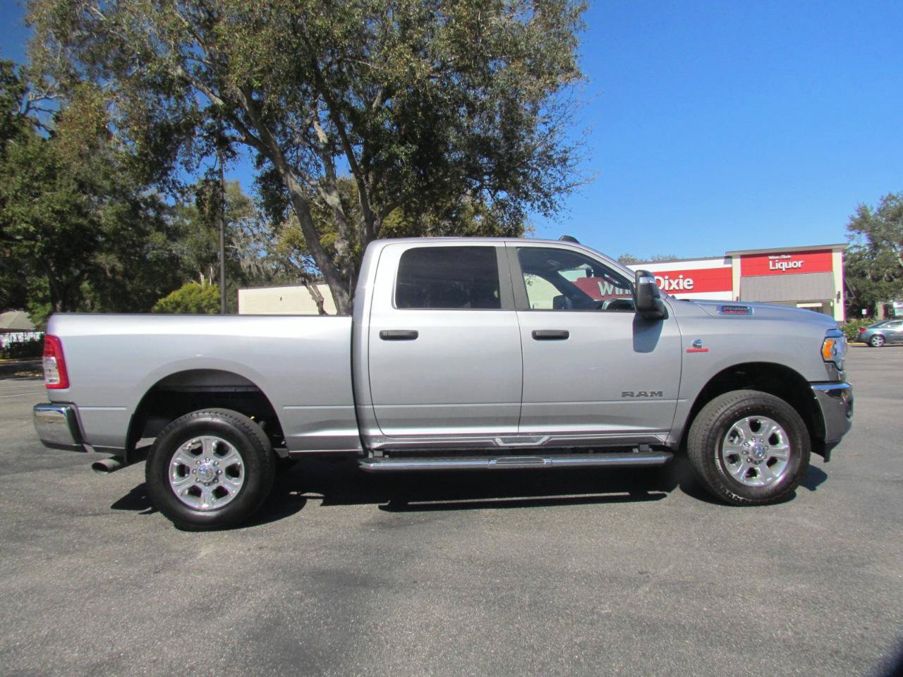 Used 2024 RAM 2500 Big Horn AWD/4WD image 12