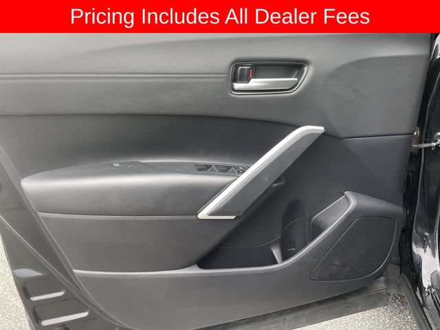 Used 2025 Toyota Corolla Cross XLE AWD/4WD image 18