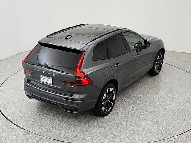 New 2026 Volvo XC60 T8 Plus w/ Protection Package Premier AWD/4WD image 33