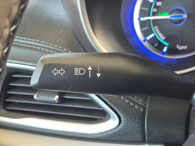 Used 2018 Chrysler Pacifica Limited w/ Advanced Safetytec Group FWD image 6