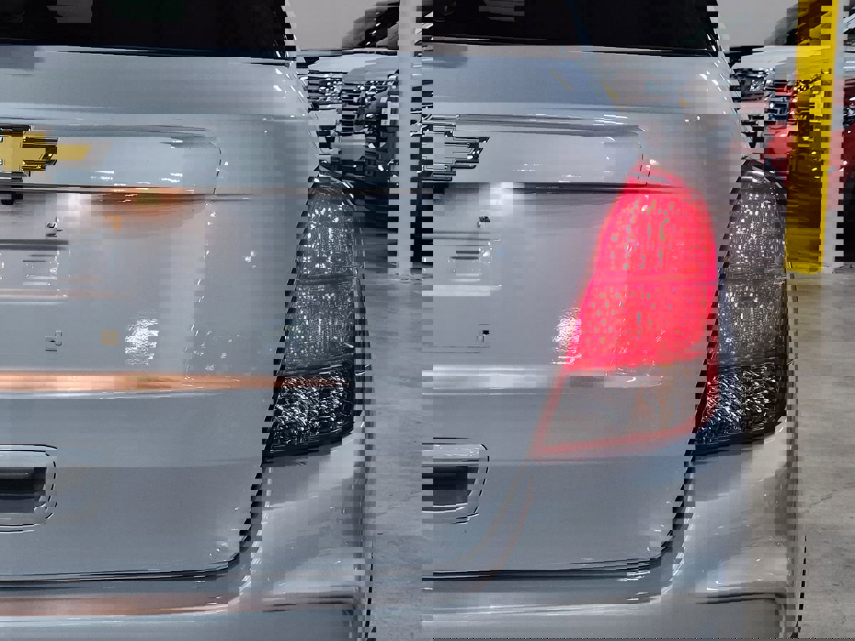 Used 2022 Chevrolet Trax LS w/ Tint and Cruise Package image 22