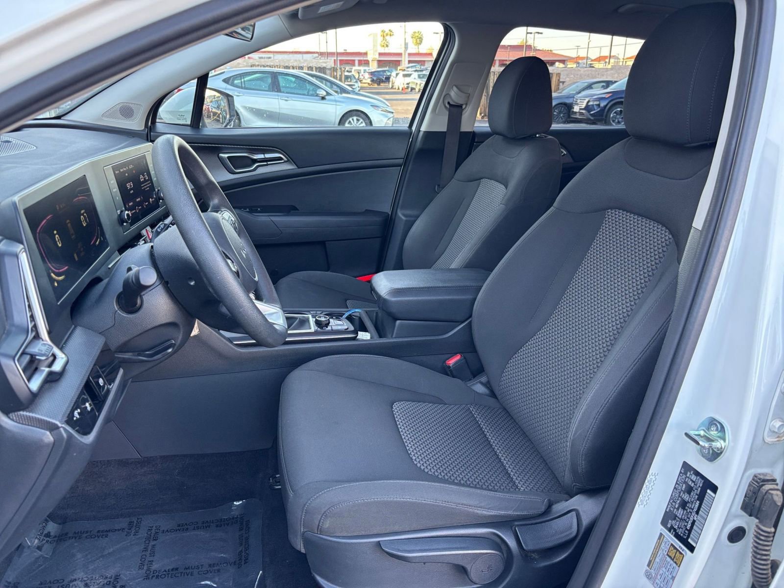 Used 2025 Kia Sportage LX FWD image 25