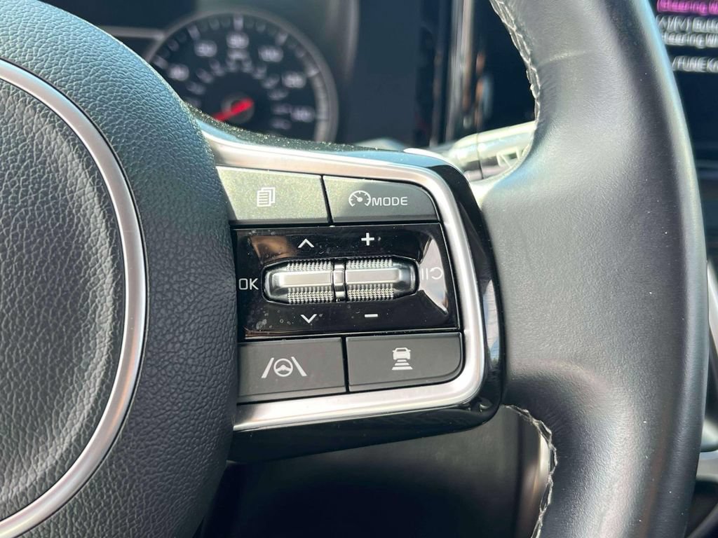 Certified 2023 Kia Sorento EX AWD/4WD image 22