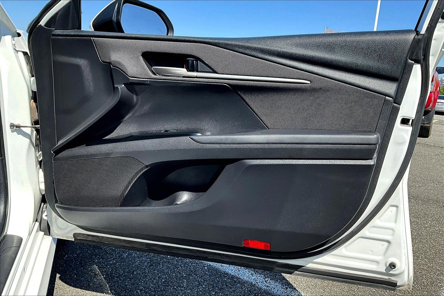 Used 2025 Toyota Camry LE FWD image 22