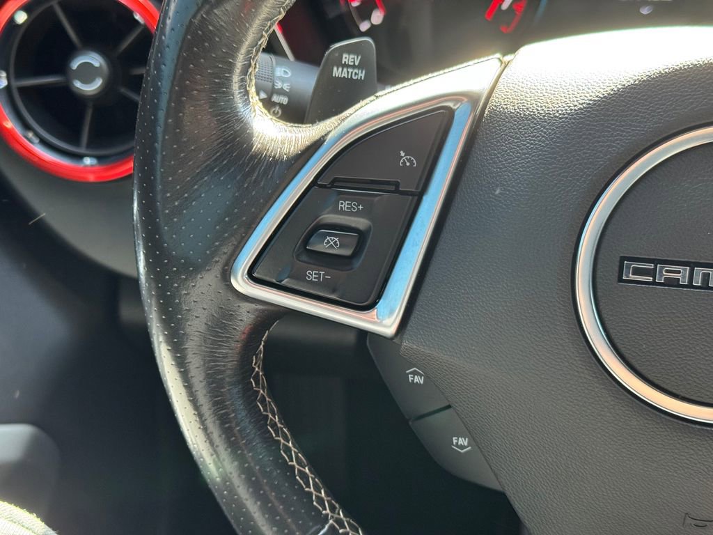 Used 2018 Chevrolet Camaro SS image 29