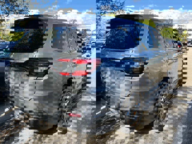 Used 2023 Honda Pilot EX-L image 4