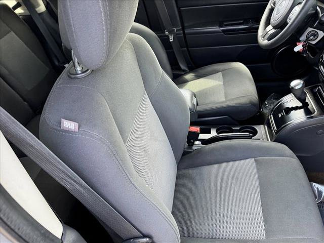 Used 2016 Jeep Patriot Sport w/ Power Value Group FWD image 18