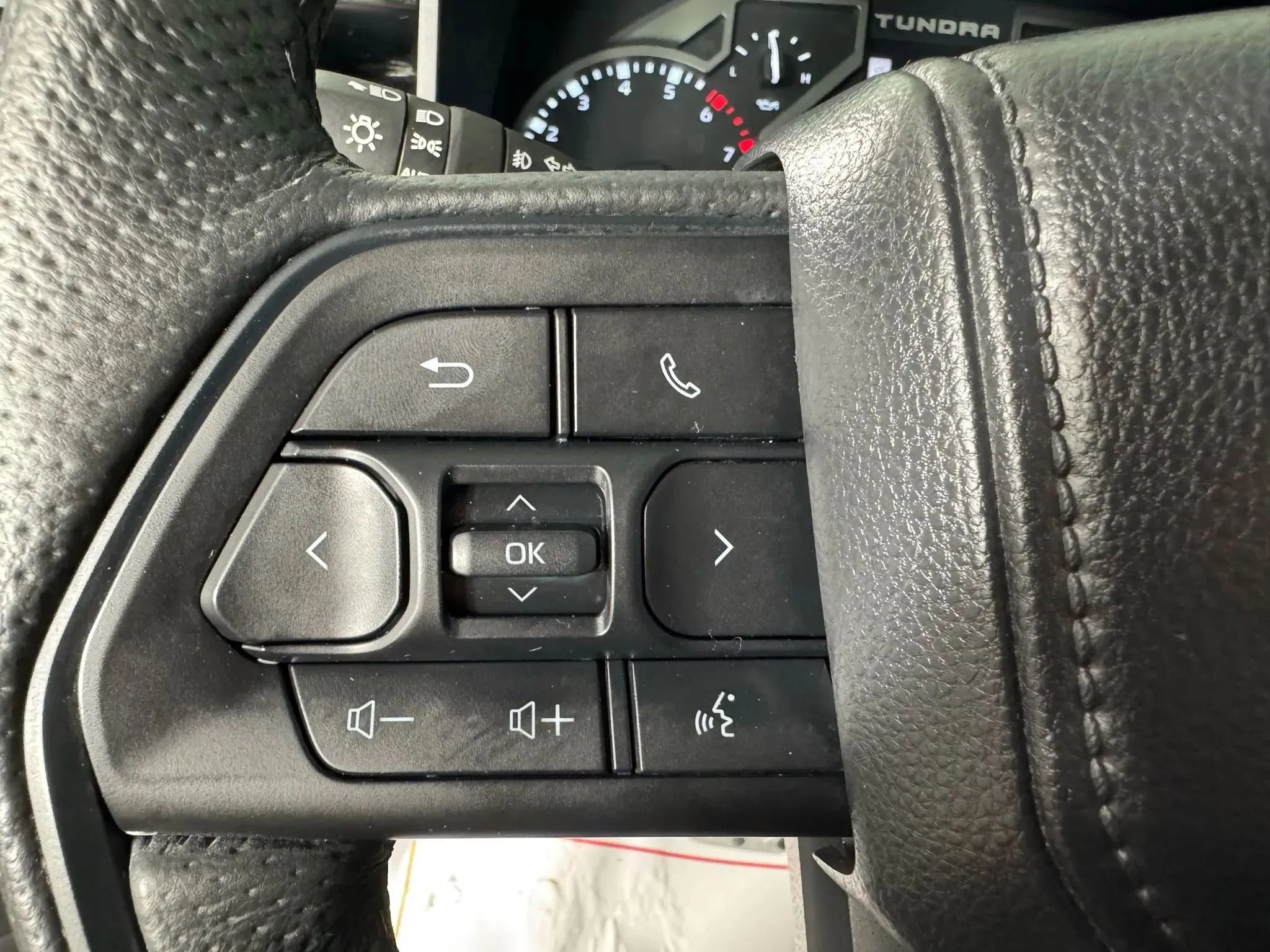 Used 2025 Toyota Tundra Platinum image 16