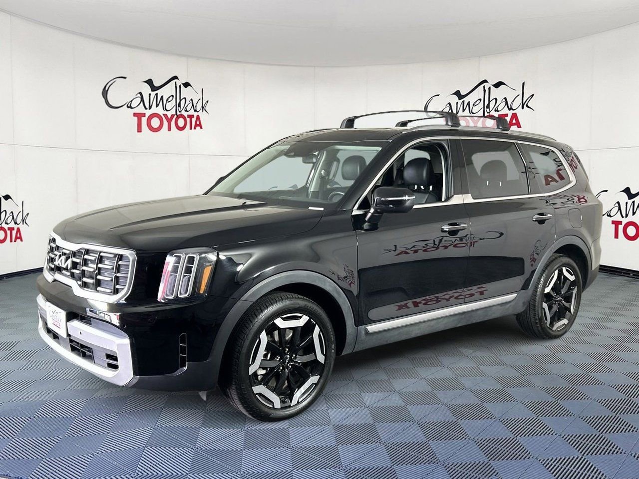 Used 2025 Kia Telluride S AWD/4WD image 4