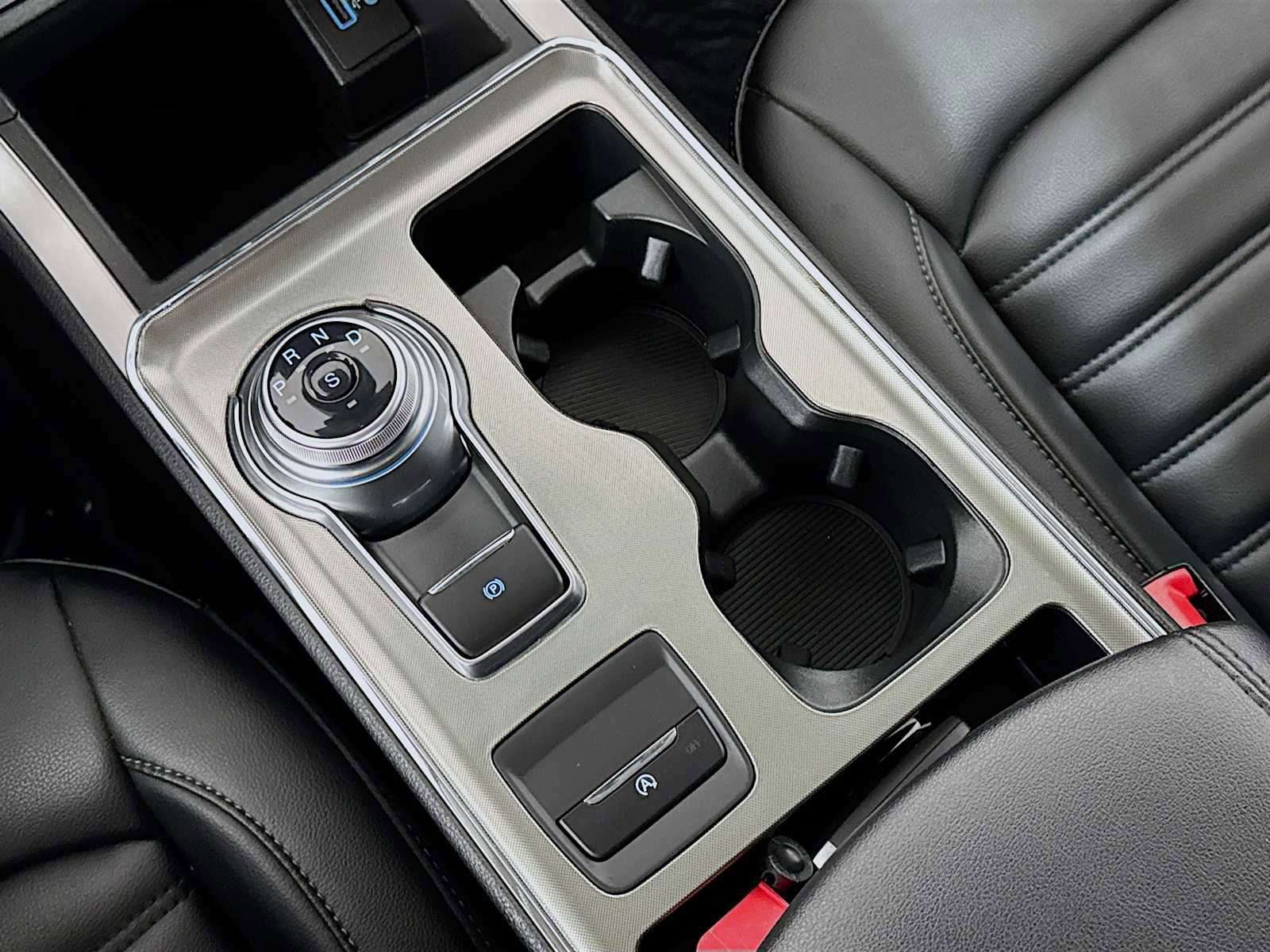 Used 2022 Ford Edge SEL w/ Convenience Package image 32