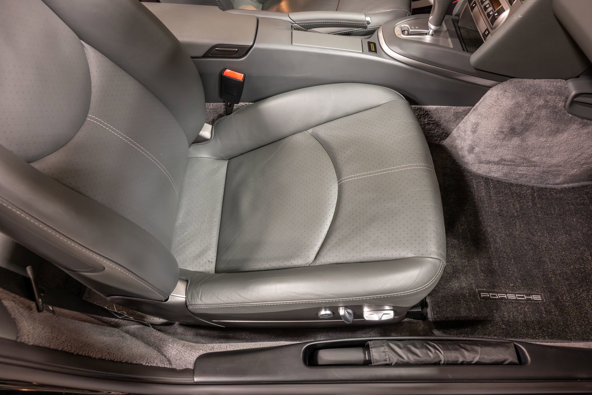 Used 2006 Porsche 911 Carrera S image 46