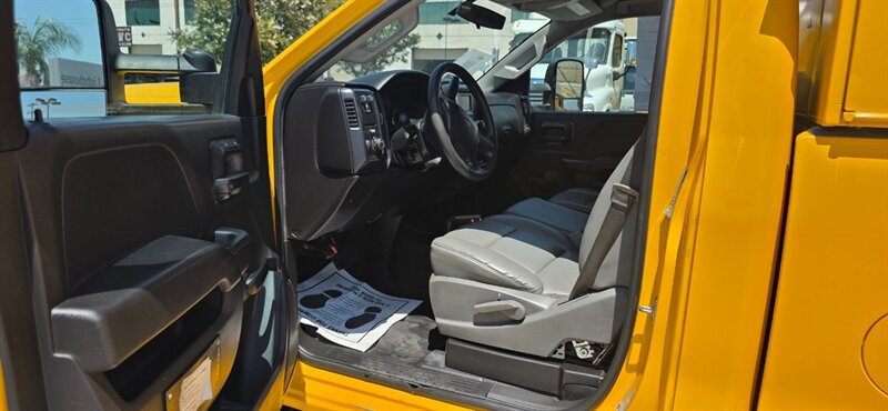 Used 2016 Chevrolet Silverado 3500 W/T w/ Snow Plow Prep Package AWD/4WD image 5