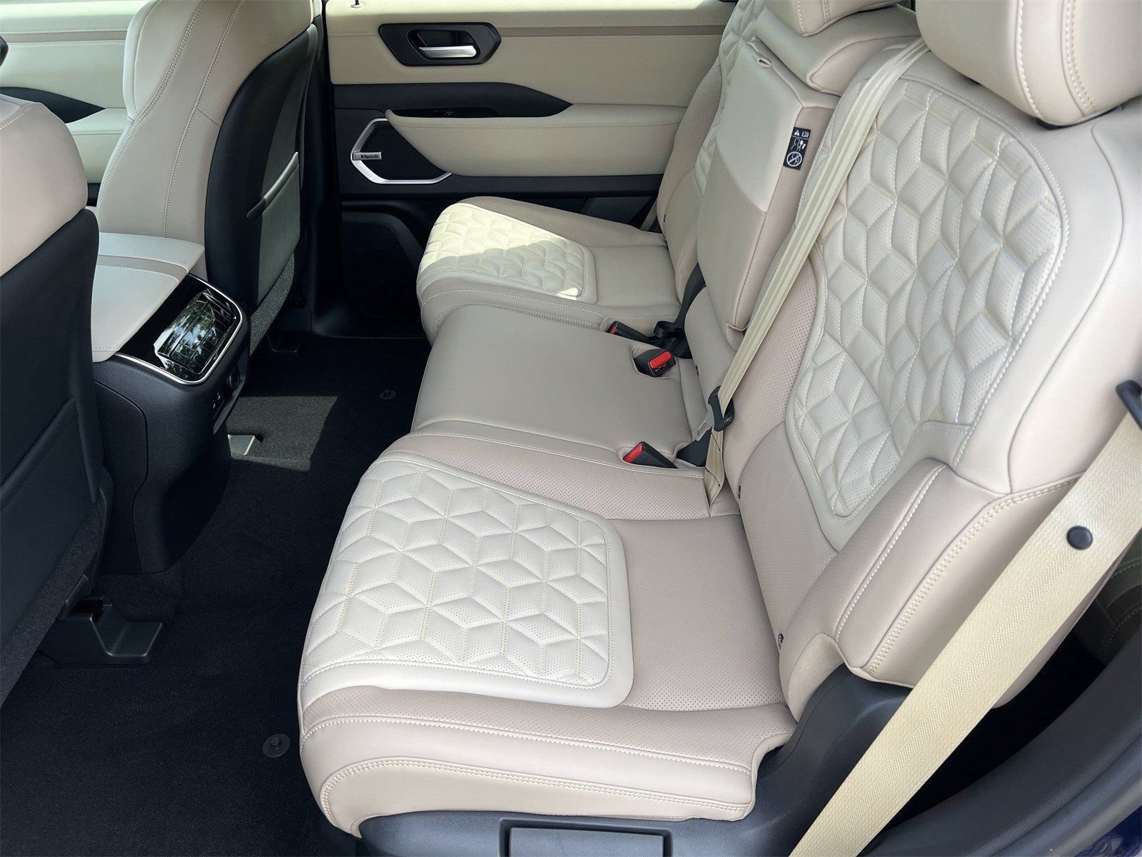 New 2025 Nissan Armada Platinum Reserve AWD/4WD image 23