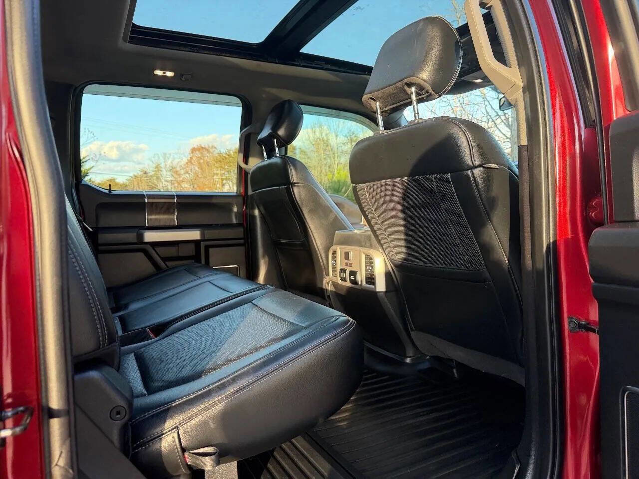 Used 2019 Ford F250 Lariat image 20