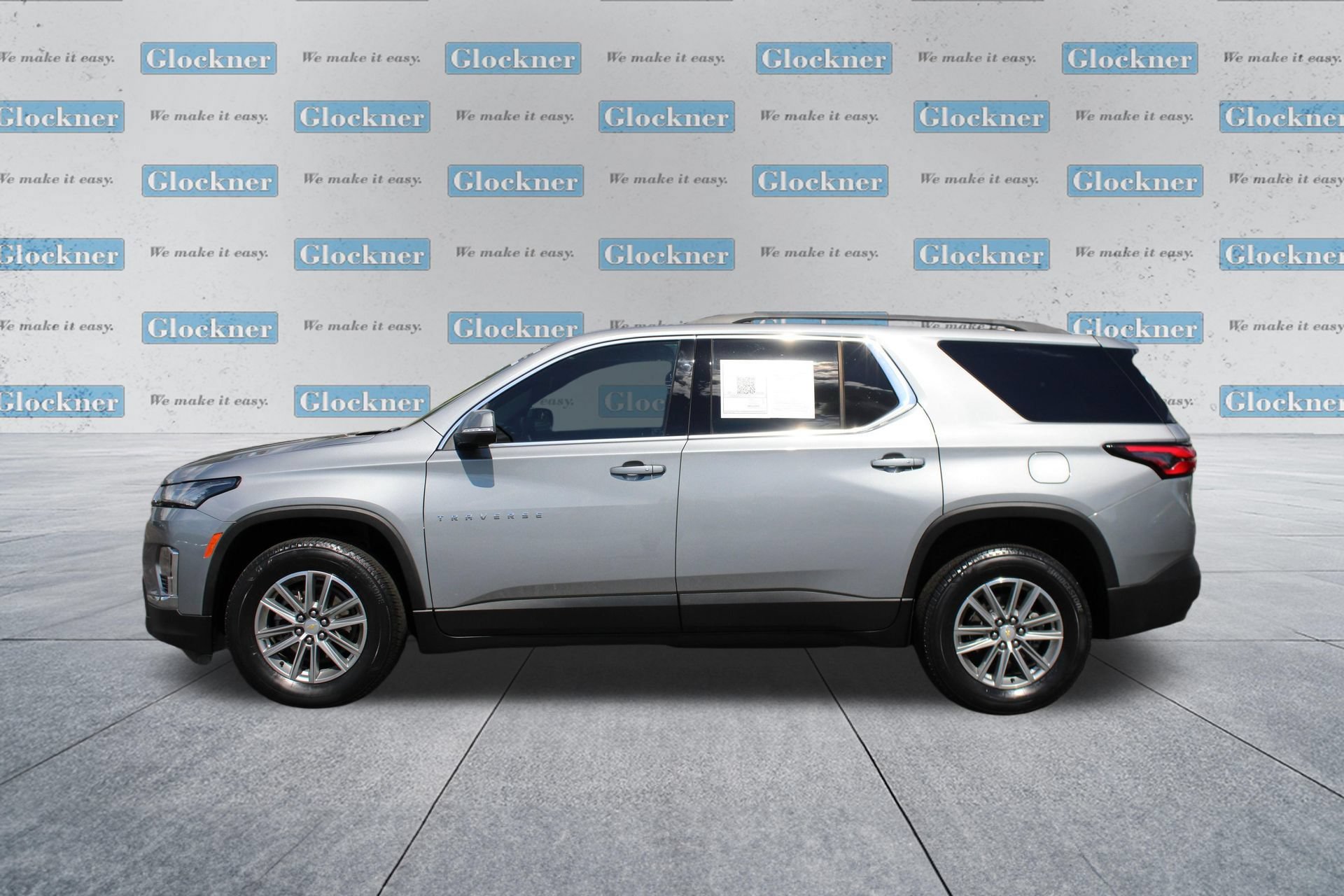 Used 2023 Chevrolet Traverse LT FWD image 9