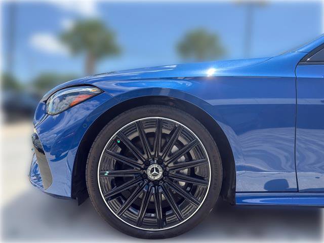 Used 2025 Mercedes-Benz CLE 300 4MATIC Coupe image 4