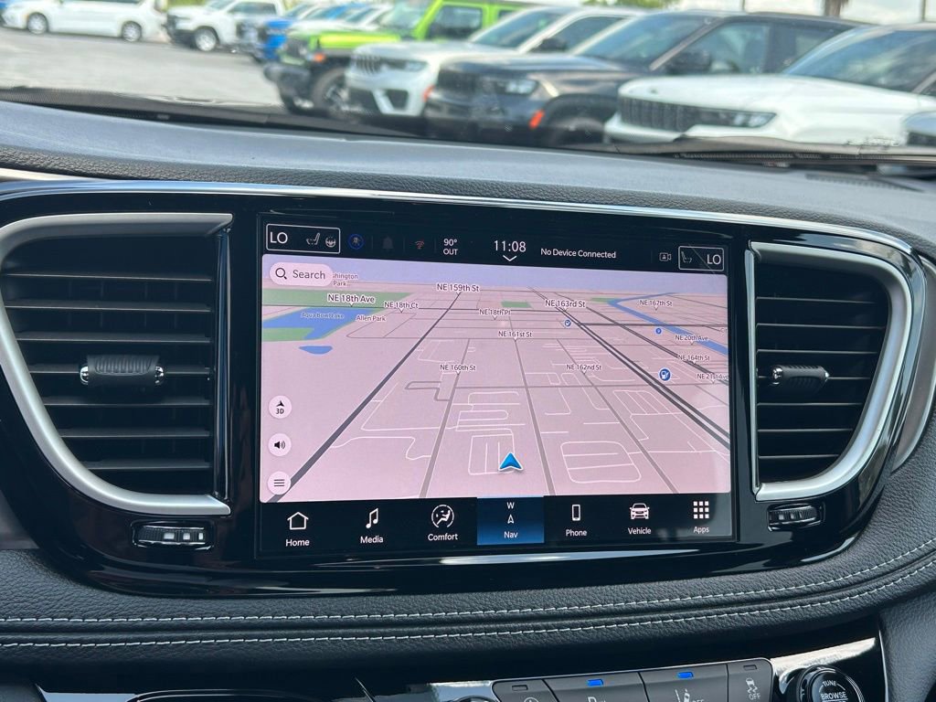 New 2025 Chrysler Pacifica Select w/ Uconnect Theater Family Group image 12