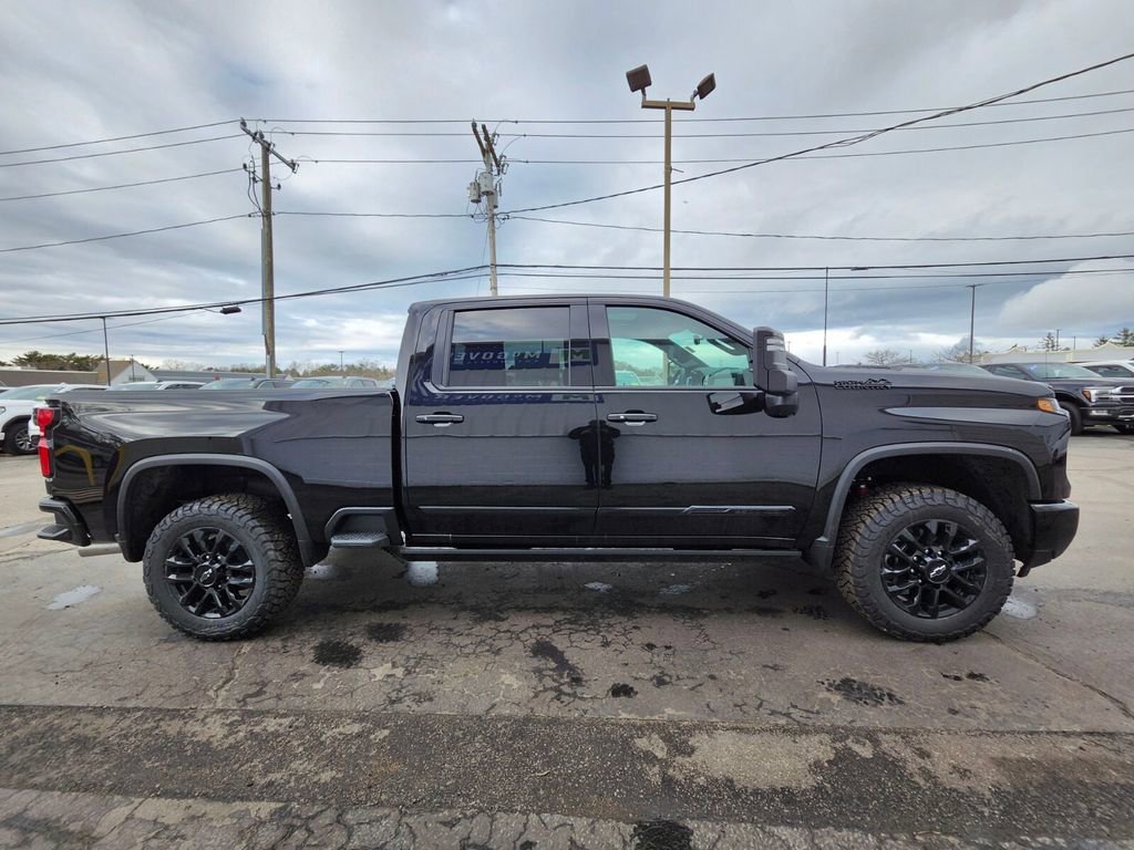 New 2026 Chevrolet Silverado 2500 High Country w/ Midnight Edition image 6