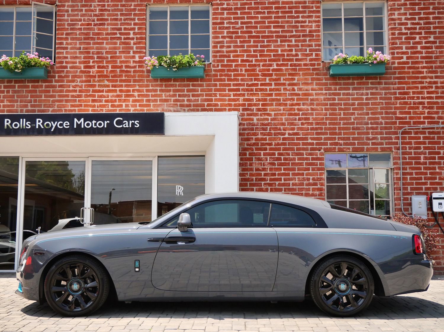 Certified 2021 Rolls-Royce Wraith RWD image 3