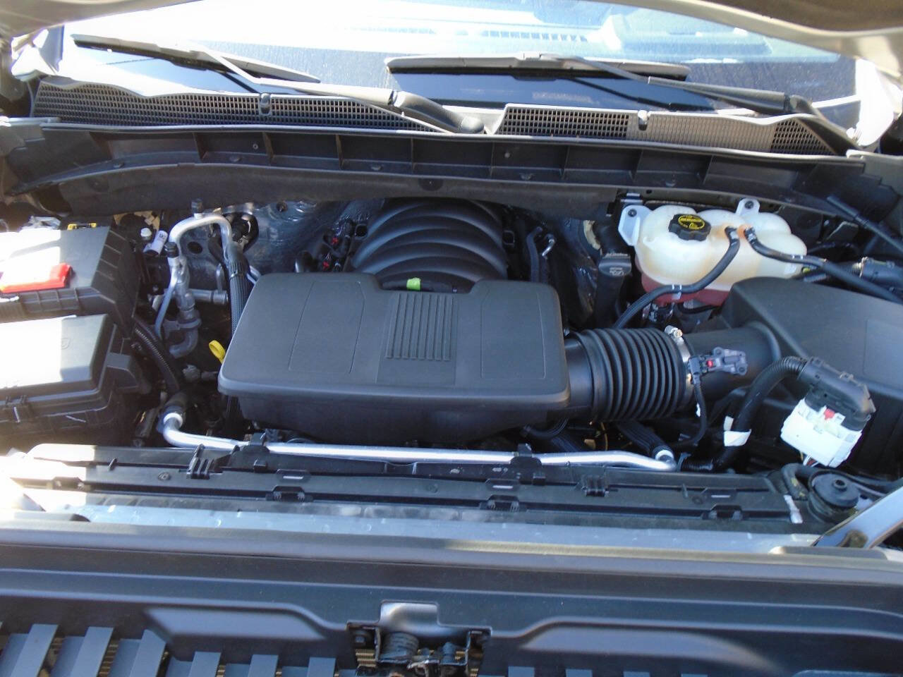 Used 2025 GMC Sierra 1500 SLT image 17