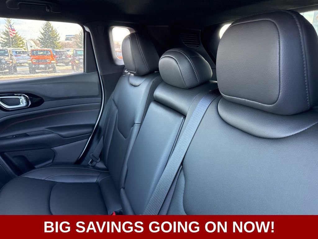 New 2025 Jeep Compass Trailhawk w/ Trailhawk Elite Group image 41