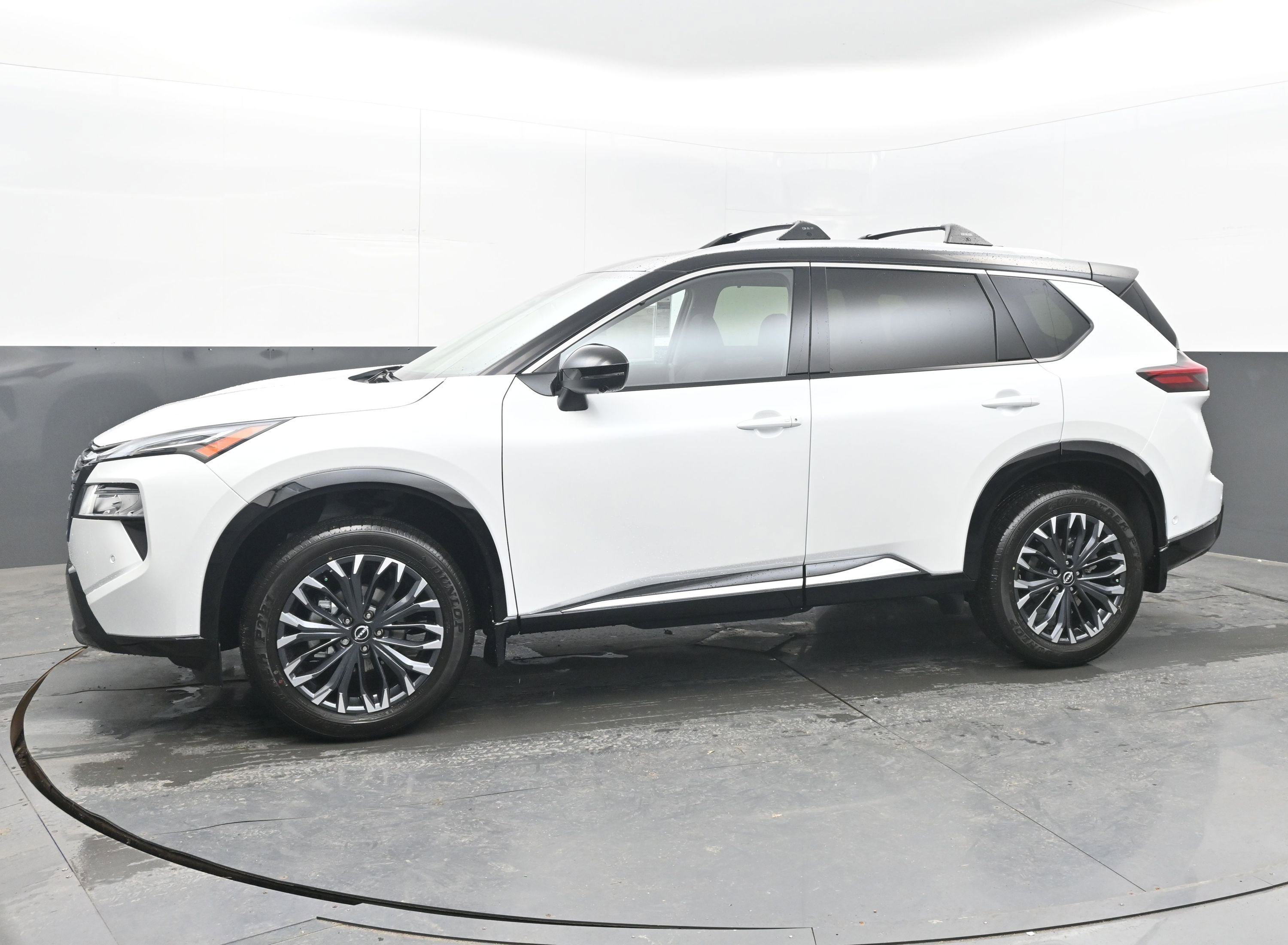 New 2026 Nissan Rogue Platinum w/ Platinum Premium Package AWD/4WD image 4