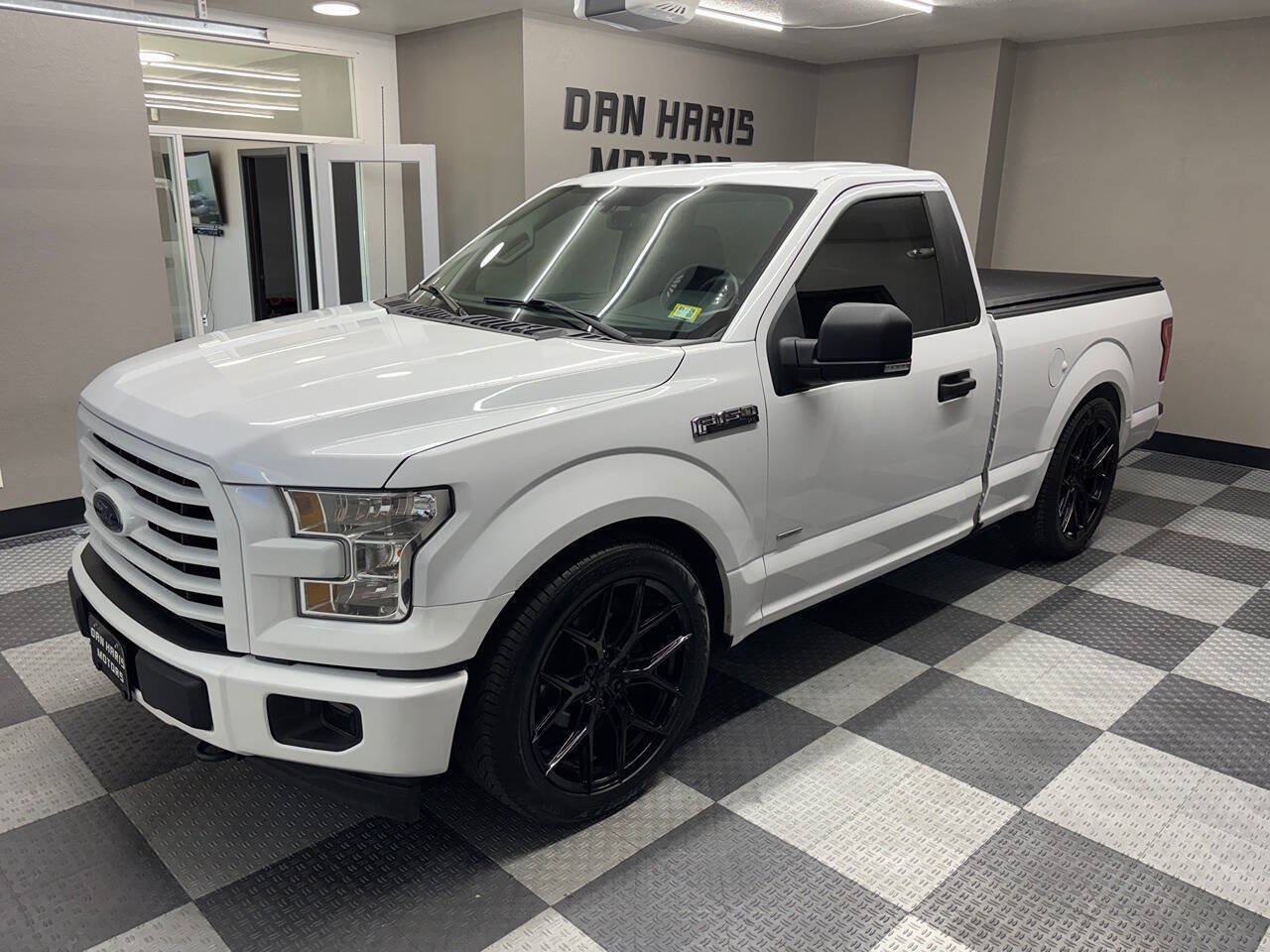 Used 2017 Ford F150 XL w/ XL Power Equipment Group AWD/4WD image 3