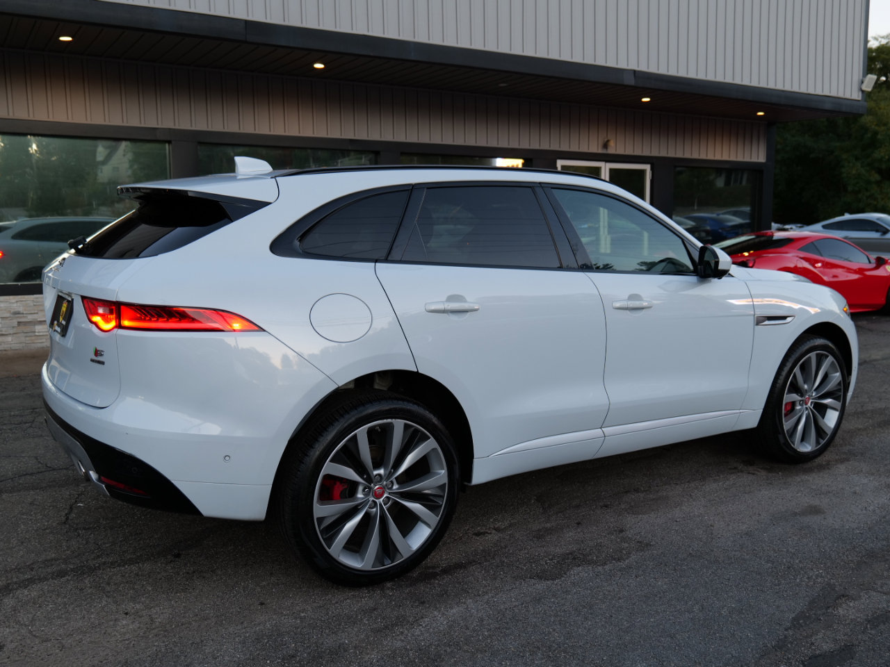 Used 2019 Jaguar F-PACE S image 69