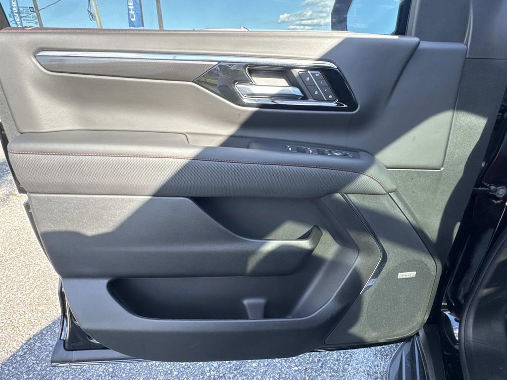 New 2026 Chevrolet Suburban RST AWD/4WD image 20