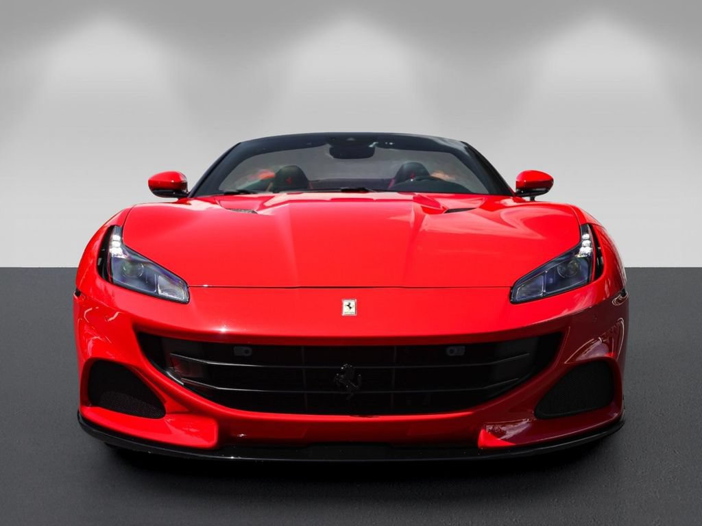 Used 2022 Ferrari Portofino M RWD image 8