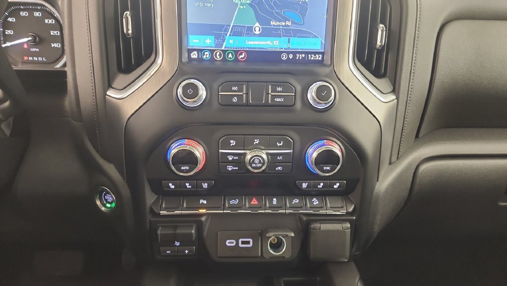 Used 2021 GMC Sierra 1500 Denali AWD/4WD image 17