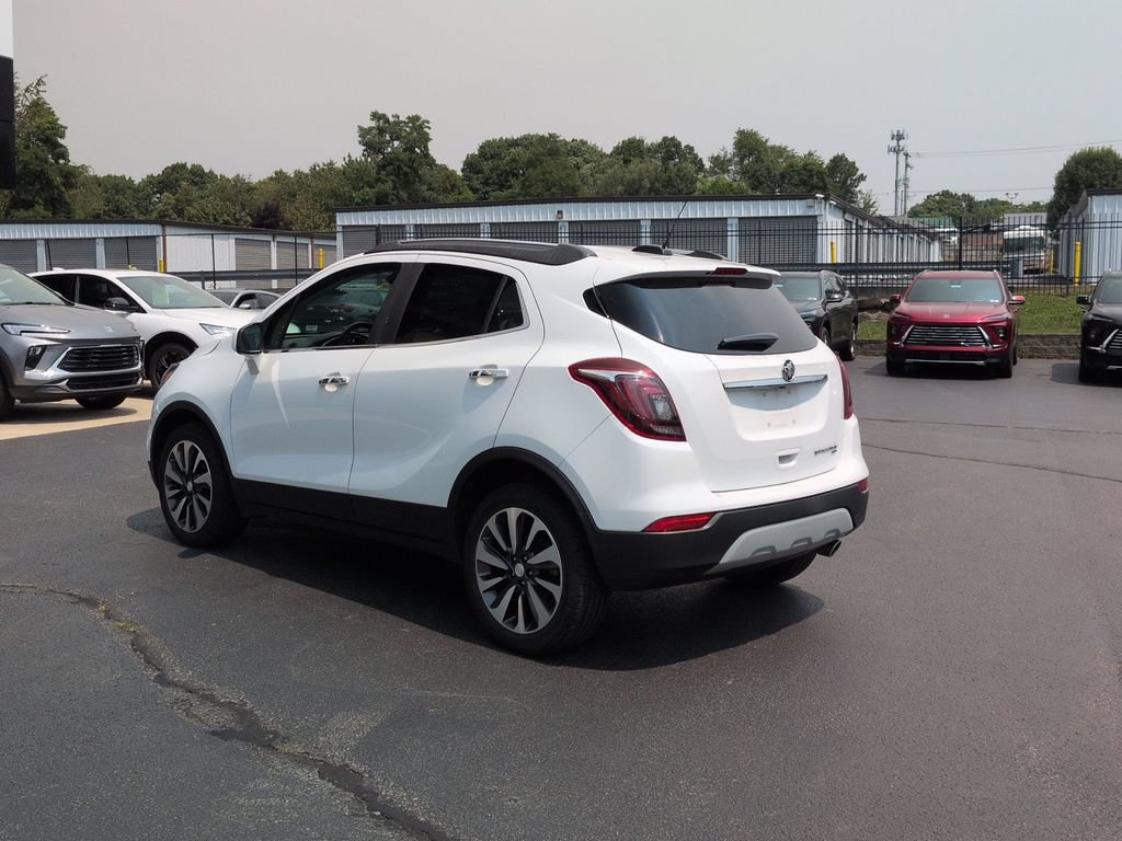 Used 2021 Buick Encore Preferred AWD/4WD image 7