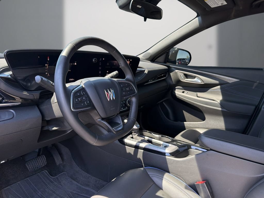 Used 2024 Buick Envista Sport Touring w/ Convenience I Package FWD image 13
