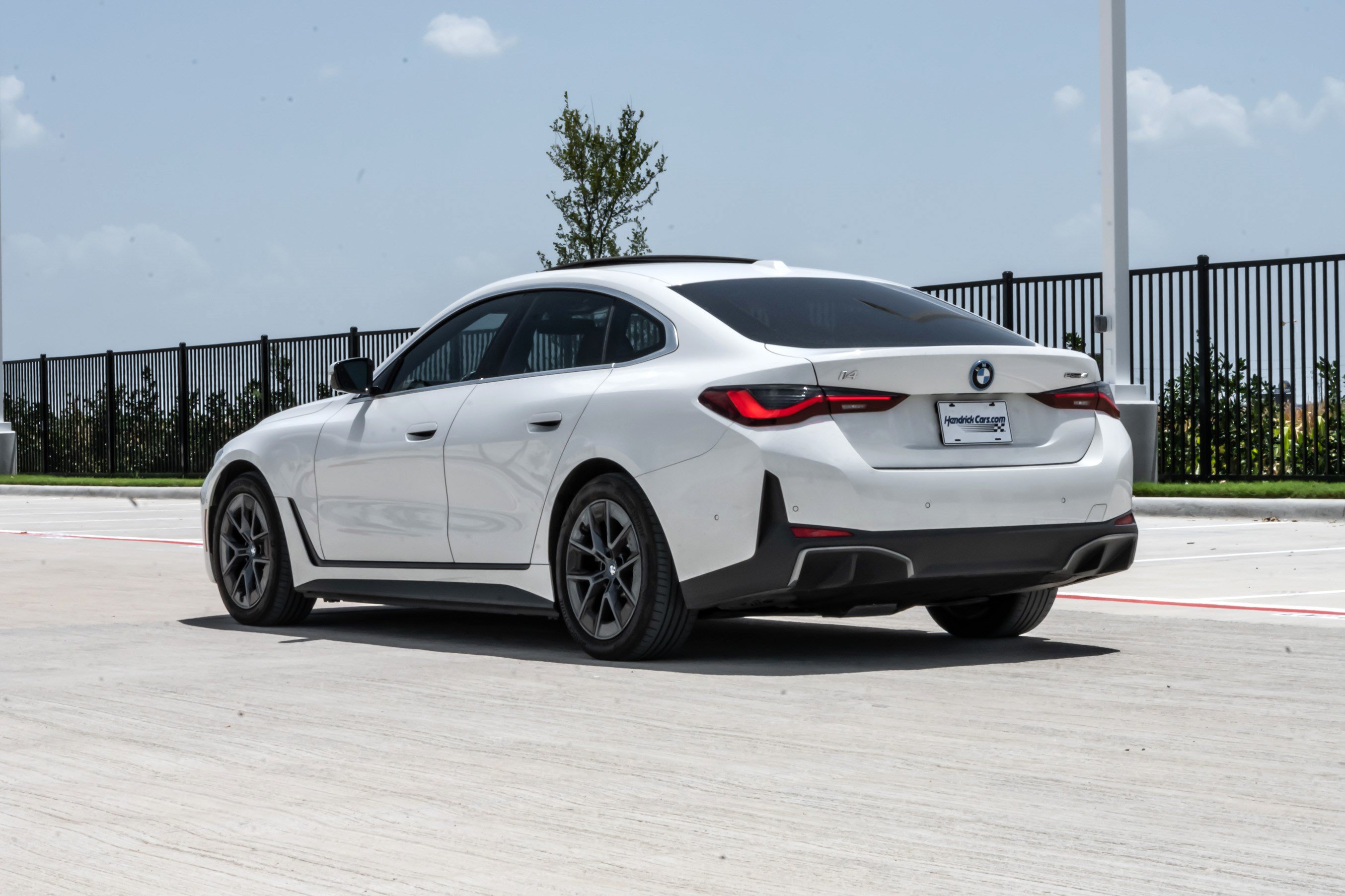 Used 2024 BMW i4 eDrive40 w/ Premium Package RWD image 7
