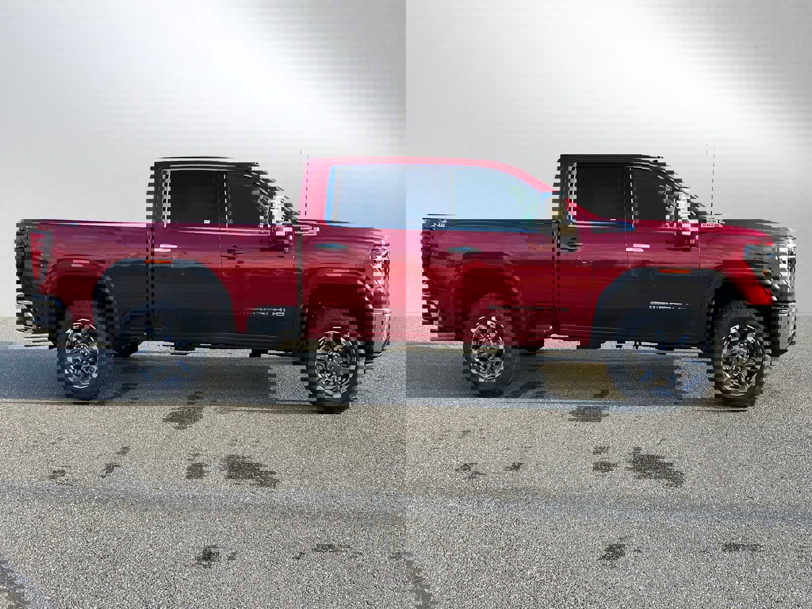 New 2026 GMC Sierra 2500 SLT image 2
