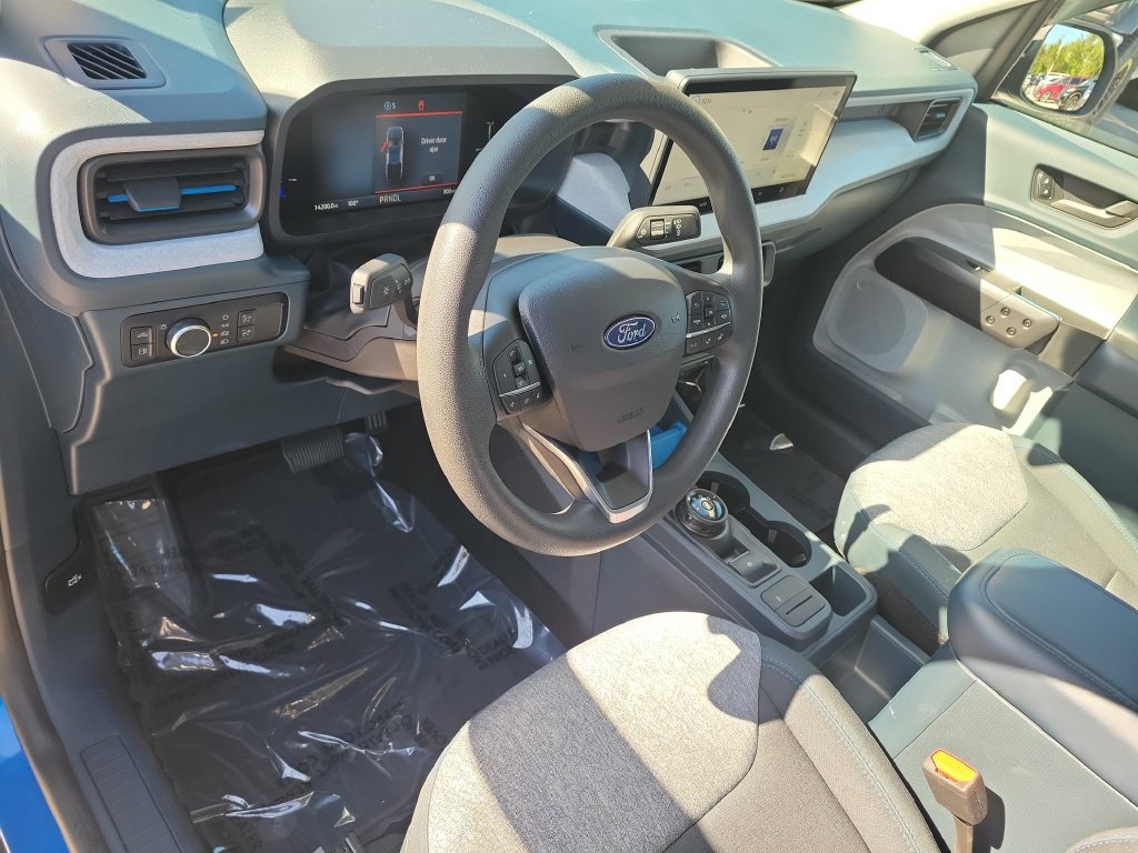 Used 2025 Ford Maverick XLT FWD image 7