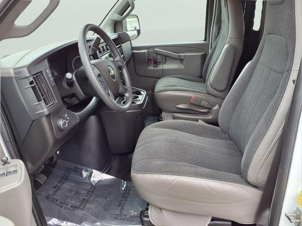 Used 2024 Chevrolet Express 2500 w/ Driver Convenience Package RWD image 20
