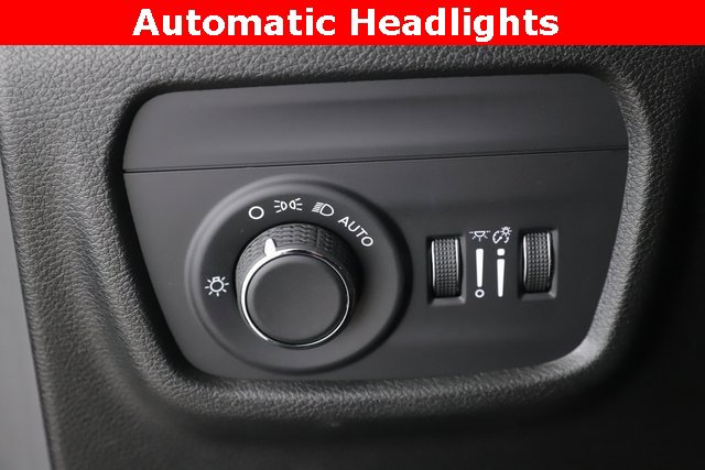 Used 2024 Jeep Grand Cherokee Laredo X w/ Trailer Tow Package image 22