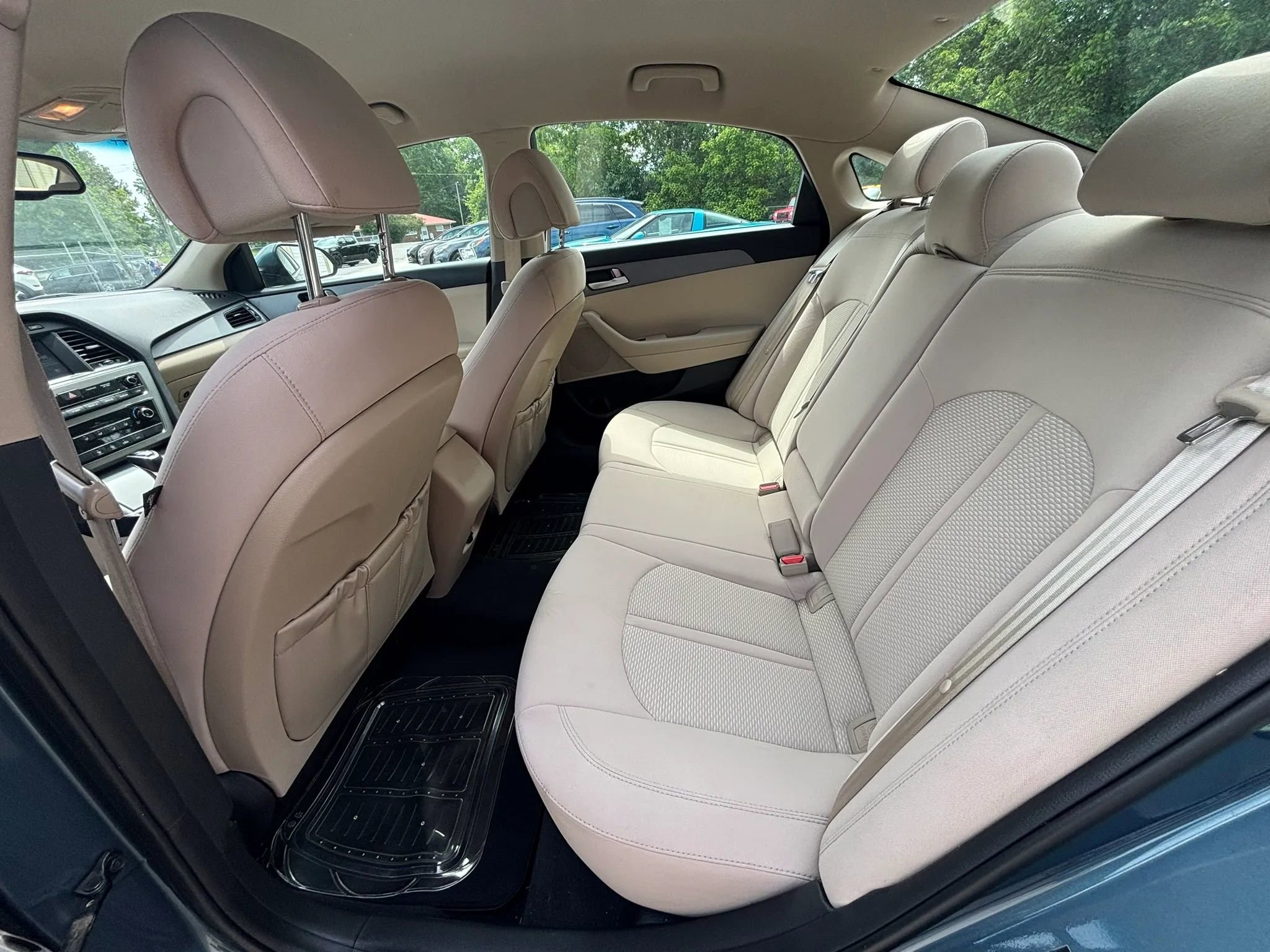 Used 2017 Hyundai Sonata SE FWD image 23