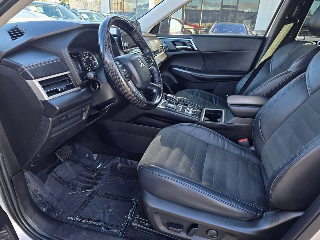 Used 2022 Mitsubishi Outlander SE AWD/4WD image 25