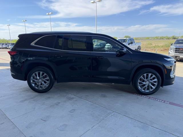 Used 2025 Buick Enclave Preferred w/ Power Package image 11