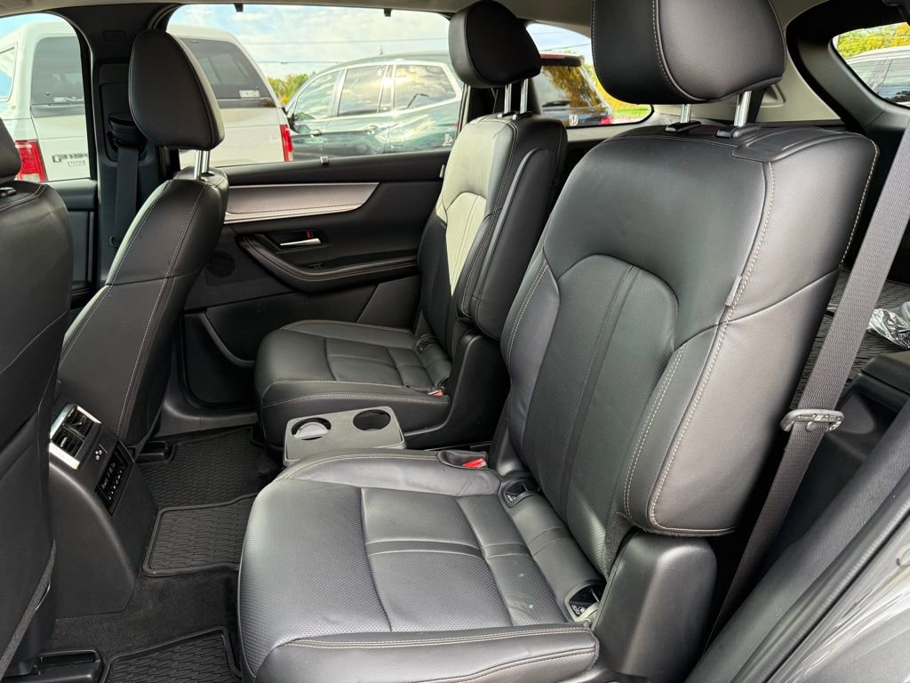 Used 2024 MAZDA CX-90 Plug-In Hybrid w/ Premium Pkg image 12