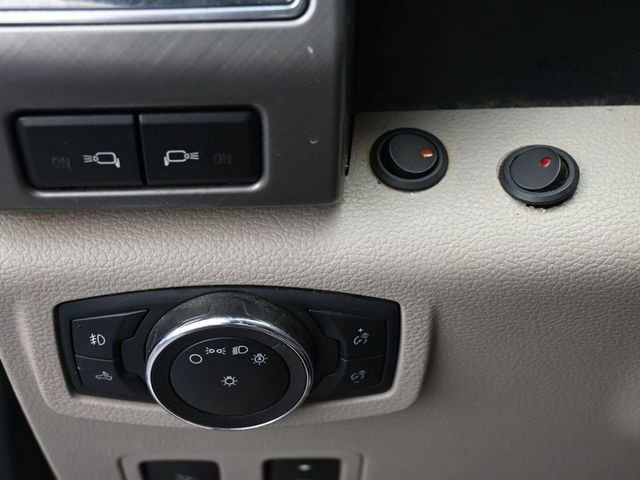 Used 2019 Ford F250 Limited AWD/4WD image 38
