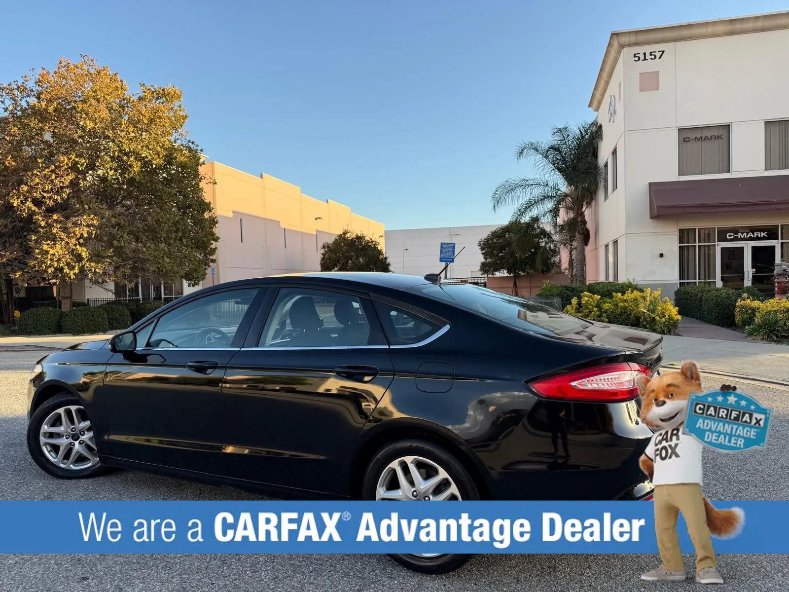 Used 2016 Ford Fusion SE FWD image 9