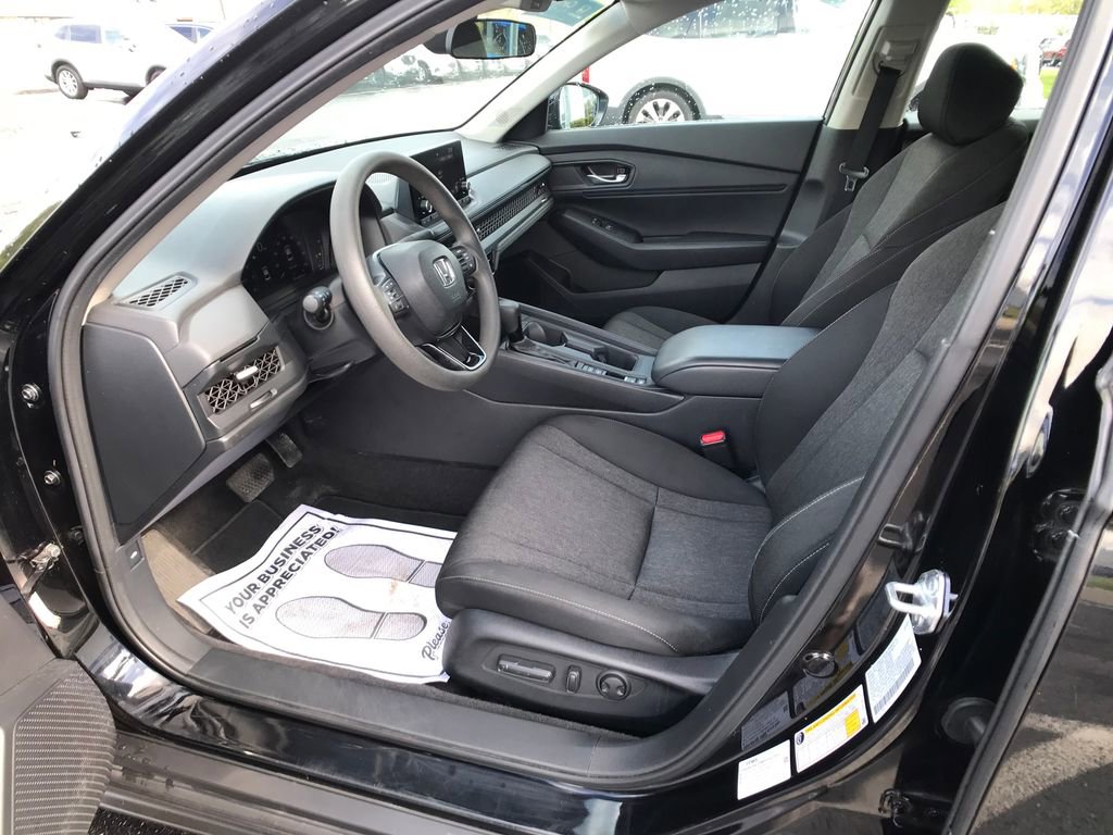 Certified 2023 Honda Accord EX image 4