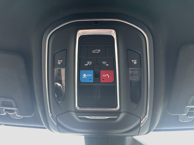 Used 2024 Jeep Grand Cherokee L Laredo image 35