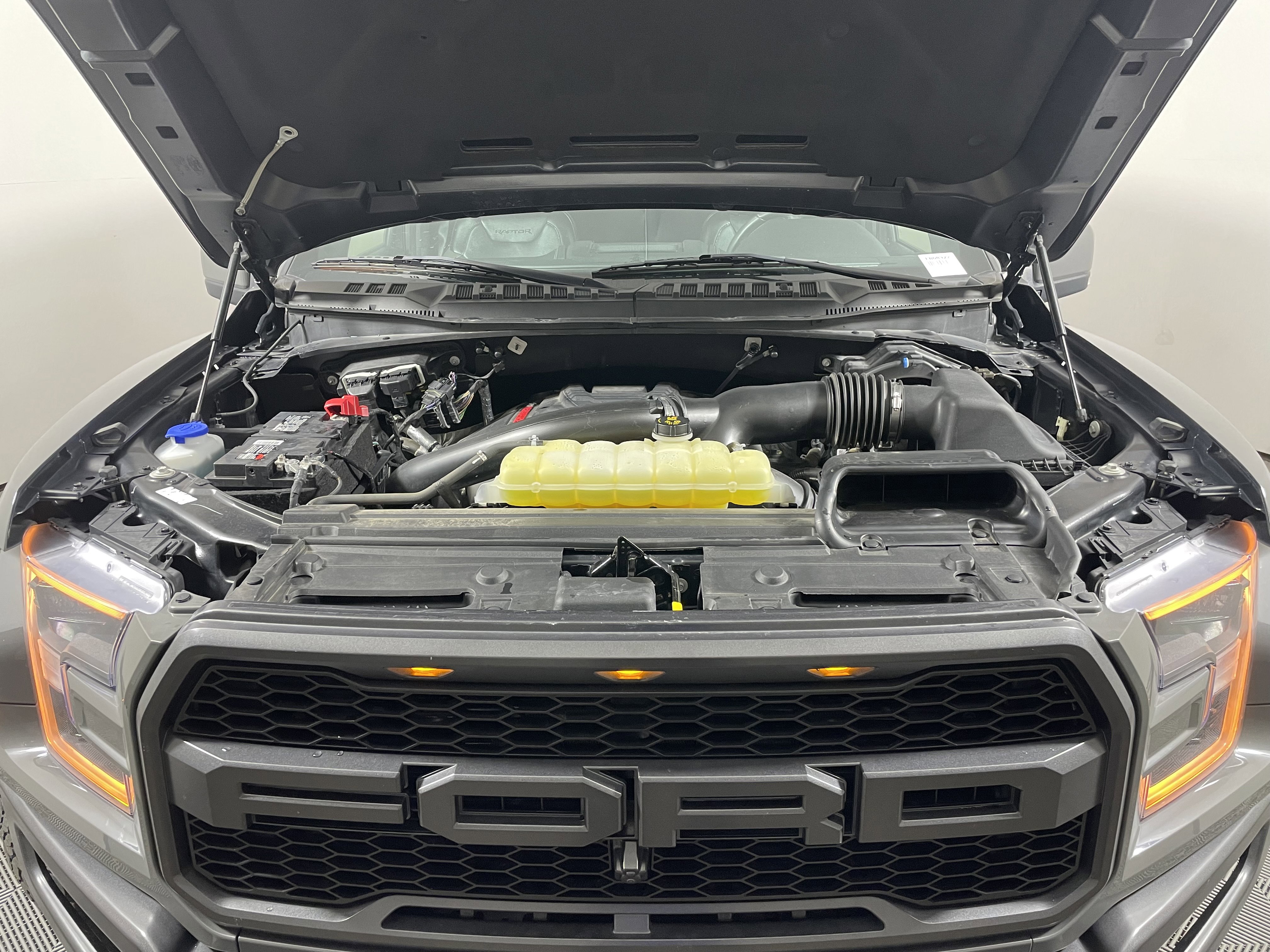 Used 2020 Ford F150 Raptor w/ Equipment Group 802A Luxury image 20