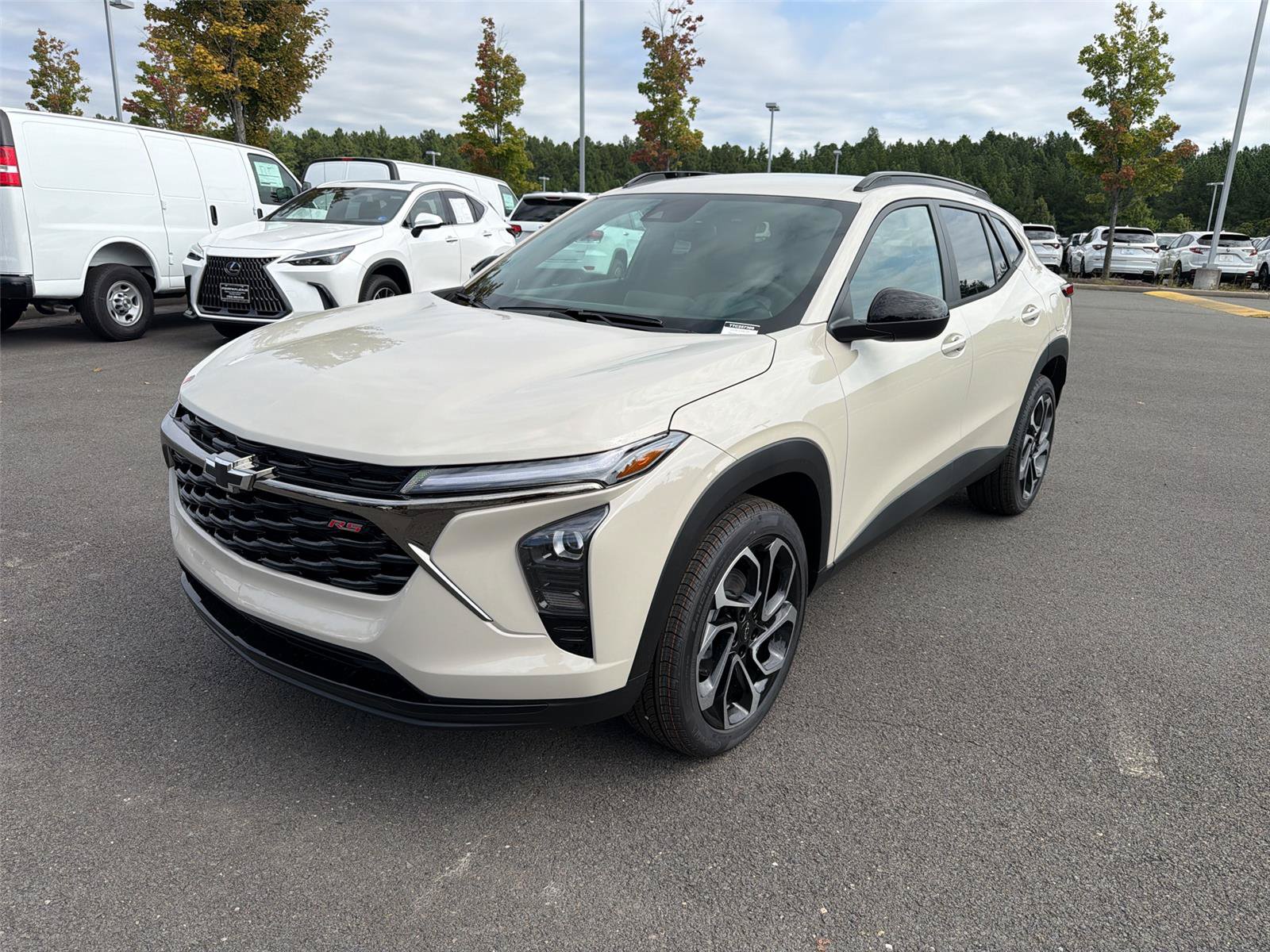 New 2026 Chevrolet Trax RS w/ Driver Confidence Package FWD image 3