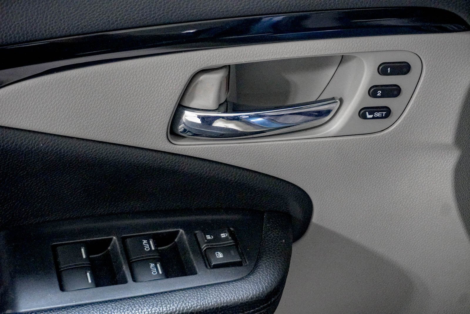 Used 2020 Honda Pilot Touring image 19